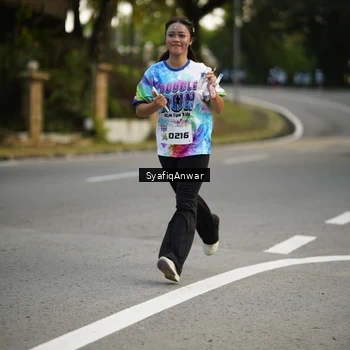 Runner Photo 8399694