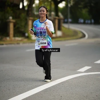 Runner Photo 8399696