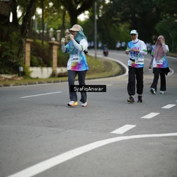 Runner Photo 8399703