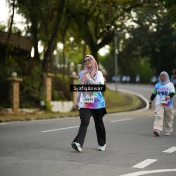 Runner Photo 8399710