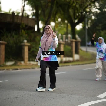 Runner Photo 8399712