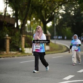 Runner Photo 8399714