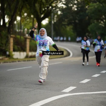 Runner Photo 8399717