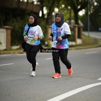 Runner Photo 8399719