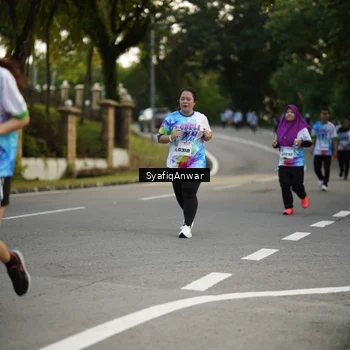 Runner Photo 8399728