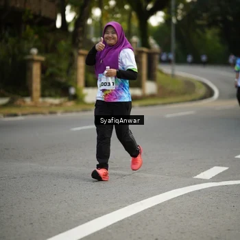 Runner Photo 8399740