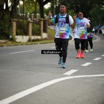 Runner Photo 8399741