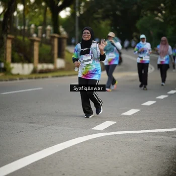 Runner Photo 8399743