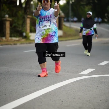 Runner Photo 8399749