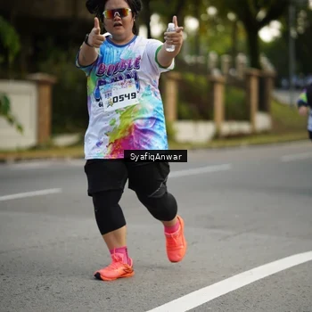 Runner Photo 8399751
