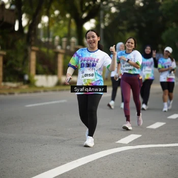 Runner Photo 8399758
