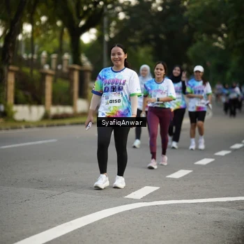 Runner Photo 8399760