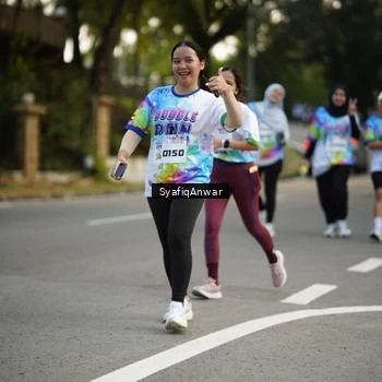 Runner Photo 8399761