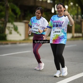 Runner Photo 8399766