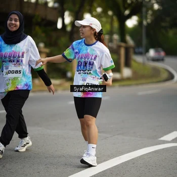 Runner Photo 8399769