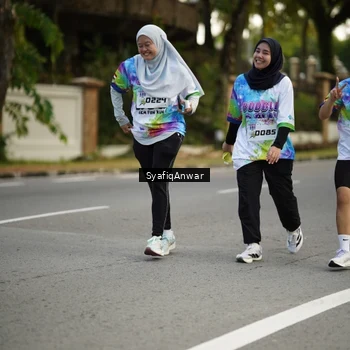 Runner Photo 8399770