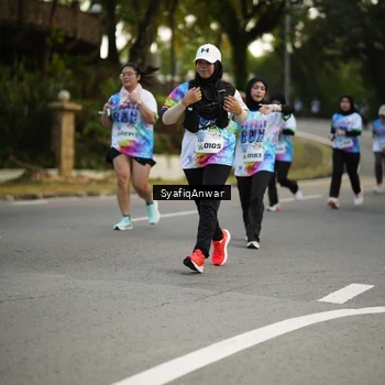 Runner Photo 8399779