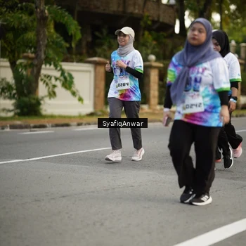 Runner Photo 8399783
