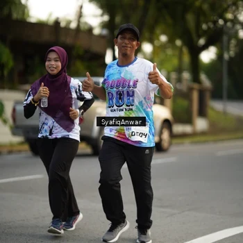 Runner Photo 8399786