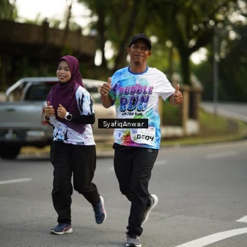 Runner Photo 8399788
