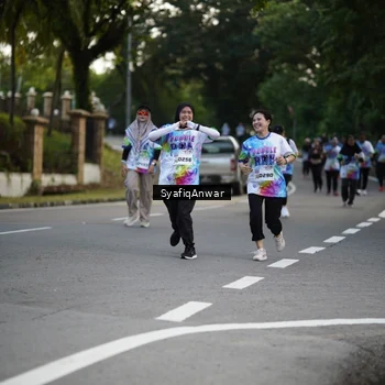Runner Photo 8399795