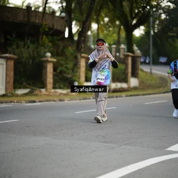Runner Photo 8399804