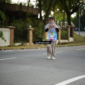 Runner Photo 8399805
