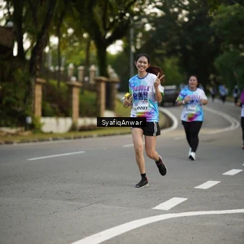 Runner Photo 8399806