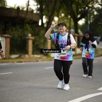 Runner Photo 8399812