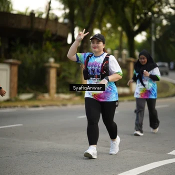 Runner Photo 8399814