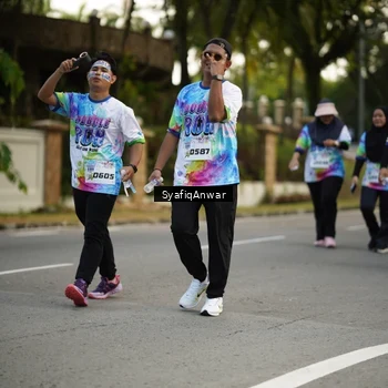 Runner Photo 8399826