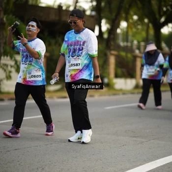 Runner Photo 8399827