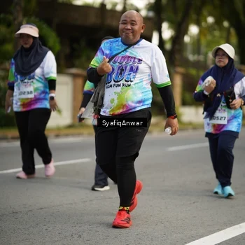 Runner Photo 8399832