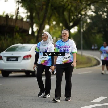 Runner Photo 8399860