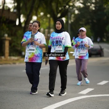 Runner Photo 8399865