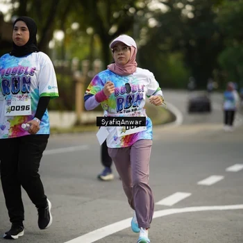 Runner Photo 8399867
