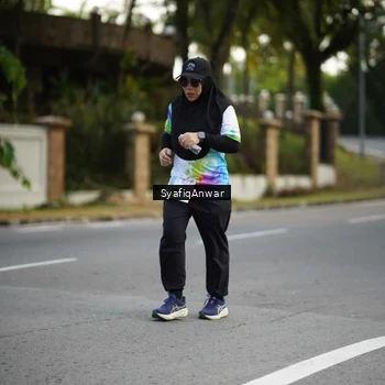 Runner Photo 8399869