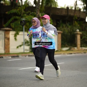 Runner Photo 8399872