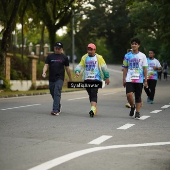 Runner Photo 8399877