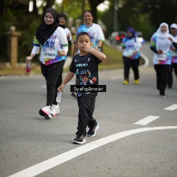 Runner Photo 8399903