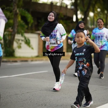 Runner Photo 8399905