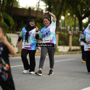 Runner Photo 8399914