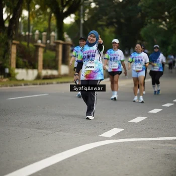 Runner Photo 8399926
