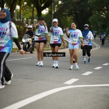 Runner Photo 8399933