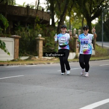 Runner Photo 8399939
