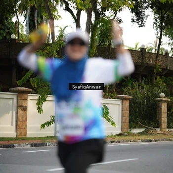 Runner Photo 8399941