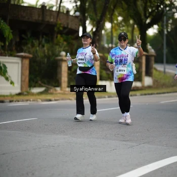 Runner Photo 8399942