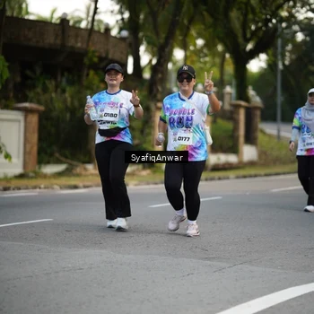 Runner Photo 8399947