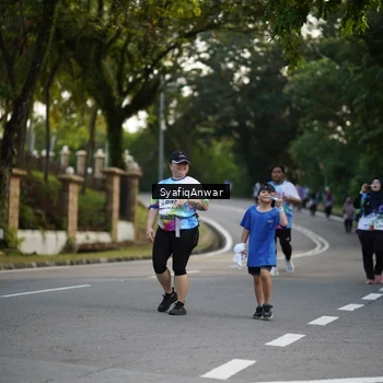 Runner Photo 8399954