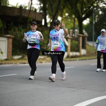 Runner Photo 8399957